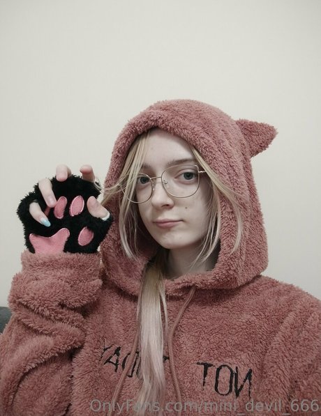 mini devil 666 porn only fans