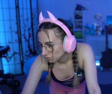 Millie Mossiae nude leaks onlyfans