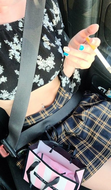 smokingprincessof nude onlyfans leak