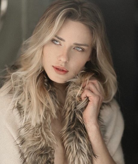 Eve Tsur onlyfans leaked