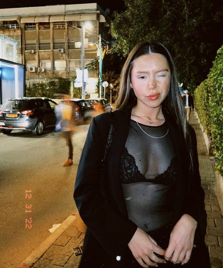 Emma Roob onlyfans leaks naked