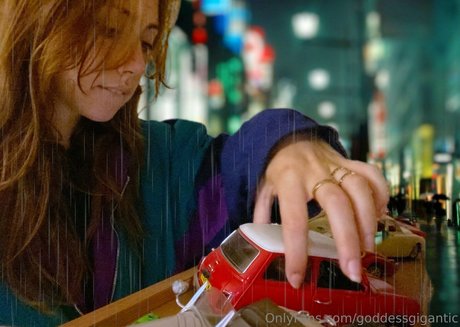 goddessgigantic nude onlyfans