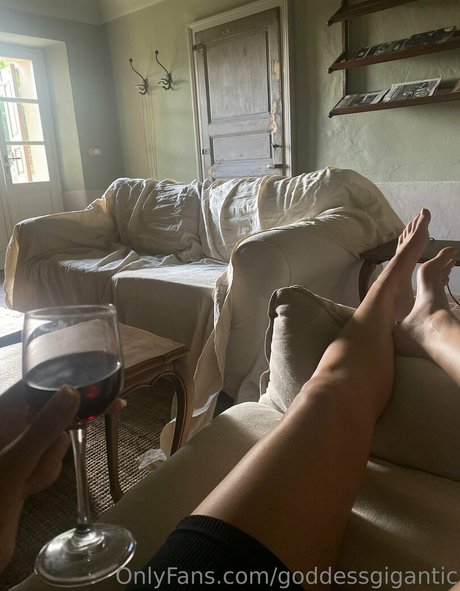 goddessgigantic onlyfans content leaked