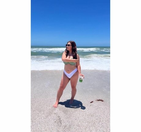 Veronica Correia free only fans