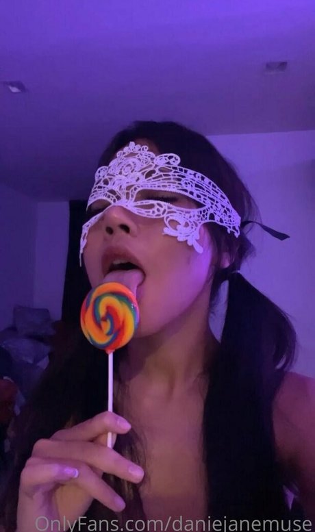 daniejanemuse onlyfans leak ass