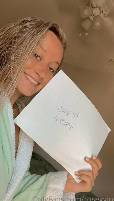 yourgirlfriendrose naked onlyfans leaks