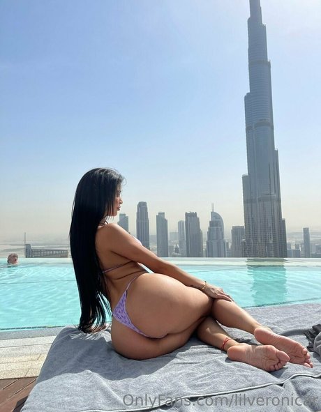 Lilveronicar onlyfans strip