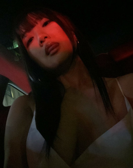 Aria Saki only fans pic