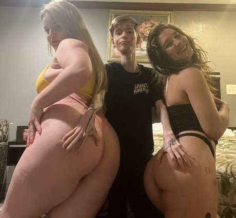 Long Neck onlyfans leaked pictures