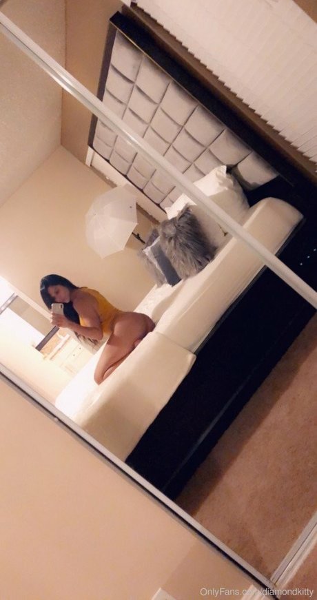 Diamond Kitty feet onlyfans