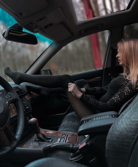 Alviik only fans content