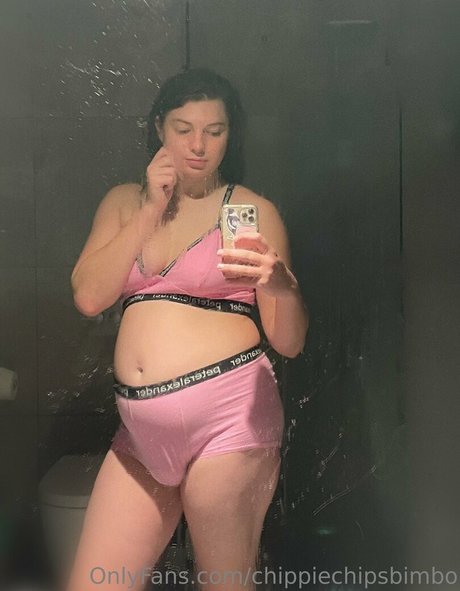 chippiechipsbimbo onlyfans public photos