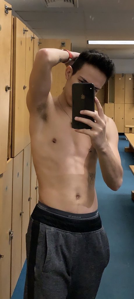 Sassy Top onlyfans sextape