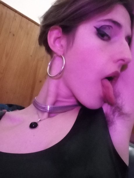 SASHA CUTE SADIST onlyfans boobs