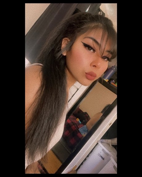 Sarai_ onlyfans nude leaks