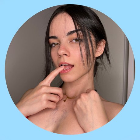 Sarah roomie exclusive room_ naked onlyfans