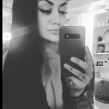 Sarah Bella joi onlyfans