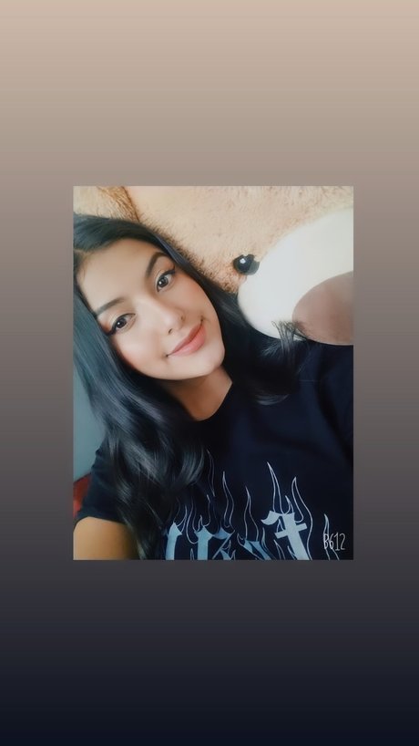 Sarah Arthur only fans