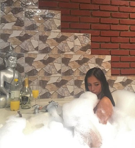 SARA CORDOBA nude onlyfans pics