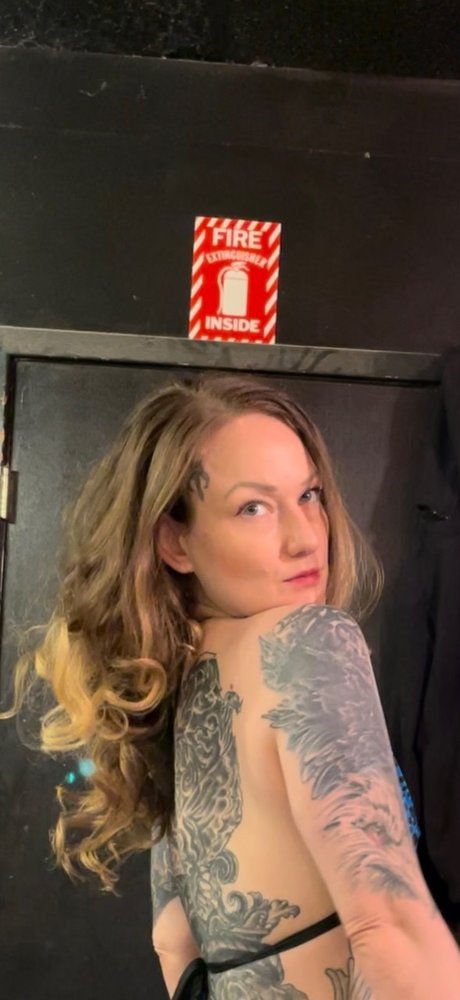 Saraa Fett onlyfans leaked tits