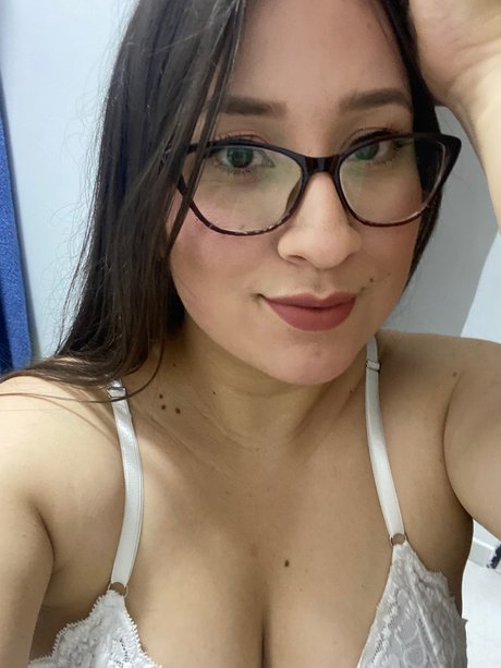 Sara Zuleta nude leaked onlyfans