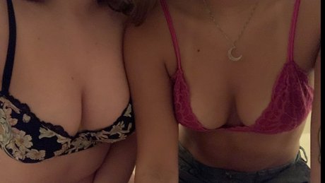 Yessica and Sara onlyfans leak porn