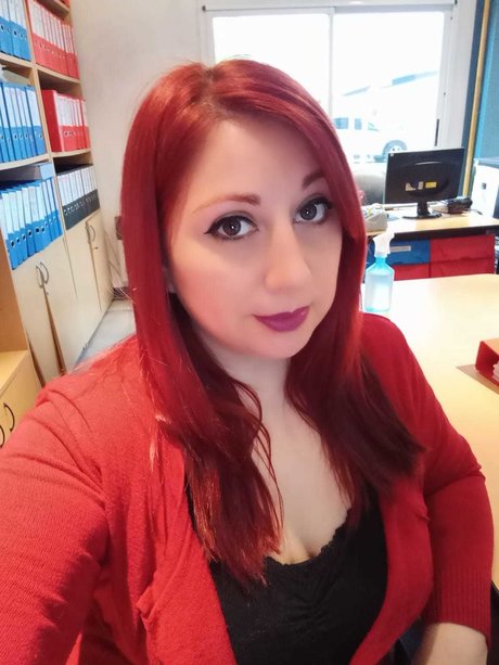 sanzsofya 83 feet onlyfans