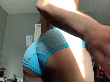 Santiago_ onlyfans model