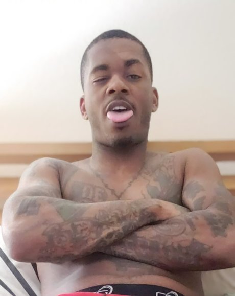 Sosuke Santana tits onlyfans