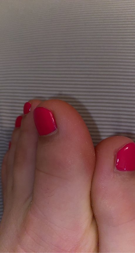 Piggies on the market onlyfans nudes leak