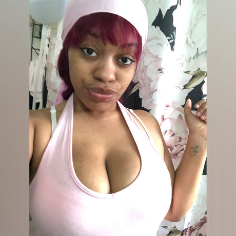 saharatray hot onlyfans