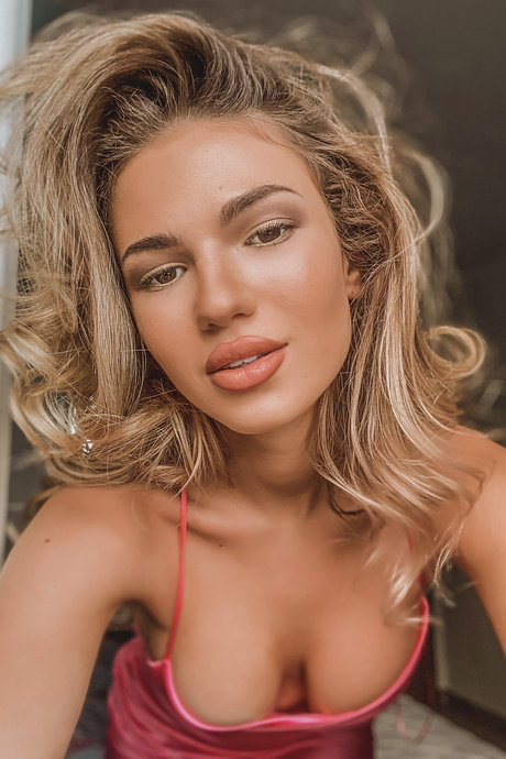 Sweety Russian only fans leaked porn