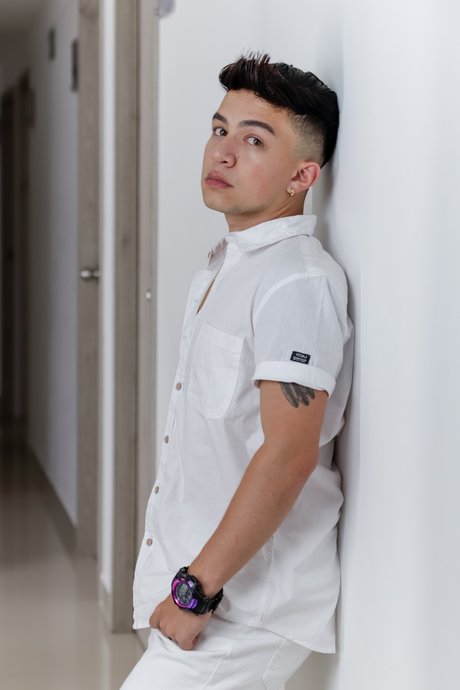 Riven Summers onlyfans topless