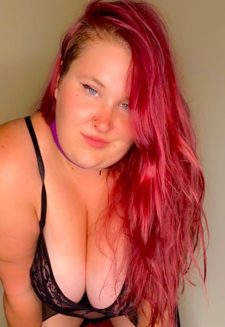 Scarlett 44g onlyfans page