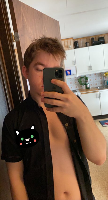 Zack Andreasson onlyfans nude photos