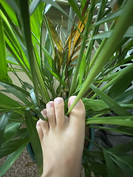 Louisa W strip onlyfans