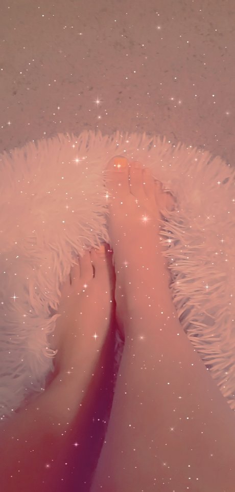 For the feetlovers_ onlyfans leaked nudes