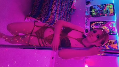 Missredrobbinstacks onlyfans pic