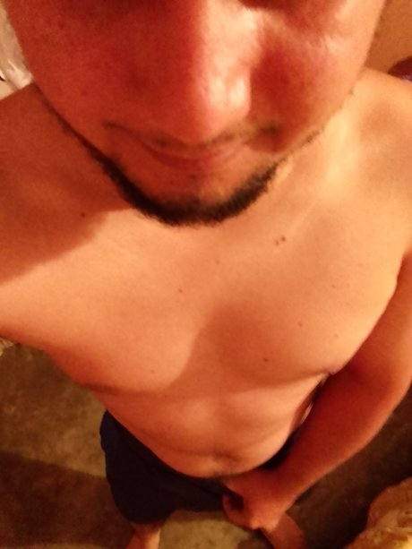 Yorel Ell onlyfans tits