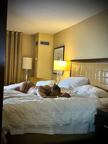 _MR Blow Yo Back Out_ onlyfans leaked pics