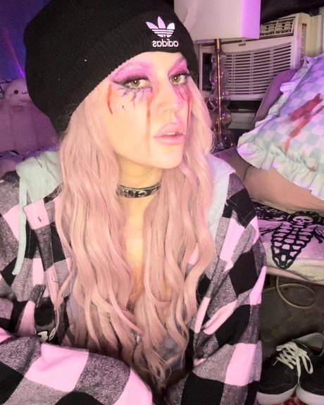 Elle Ivy onlyfans leaked photos