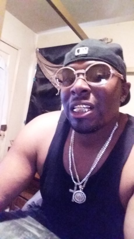 SMURC SHIT feet onlyfans