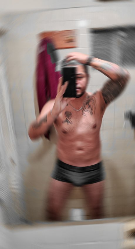 Yisus Mon nudes only fans