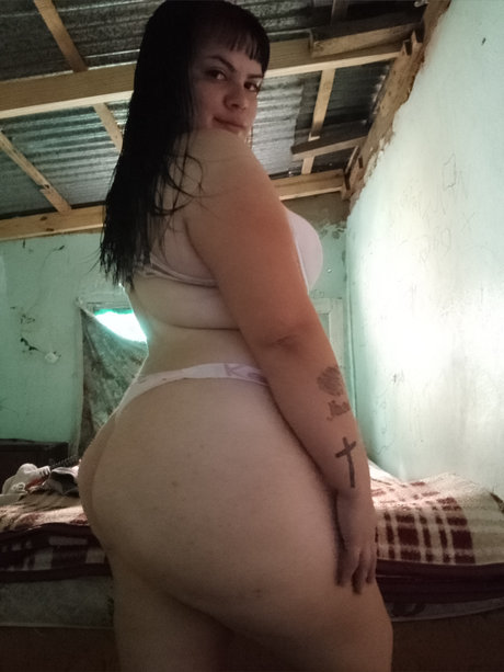 L E I L A_ naked onlyfans leak