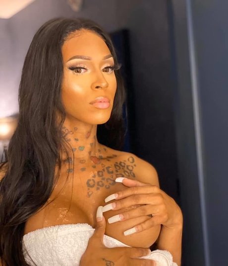 ShannyAnn onlyfans nude leak