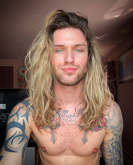 Zachary Charles onlyfans porn