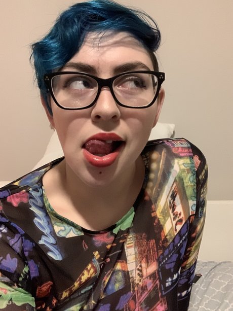 Snack Queen onlyfans model