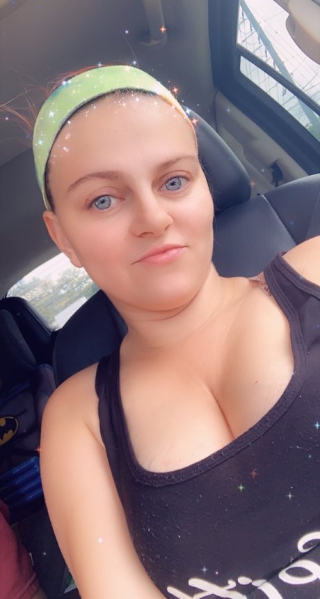 Kimberly Williamson onlyfans leak xxx