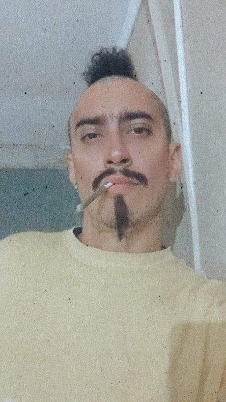 KiLiaN WallaS naked onlyfans pics