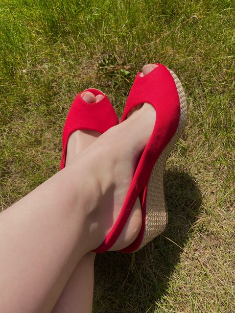 Feetgoddess onlyfans post